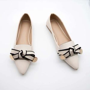 SHEIN Women Beige Bow Decor Flats, Elegant Point Toe Loafer Flats